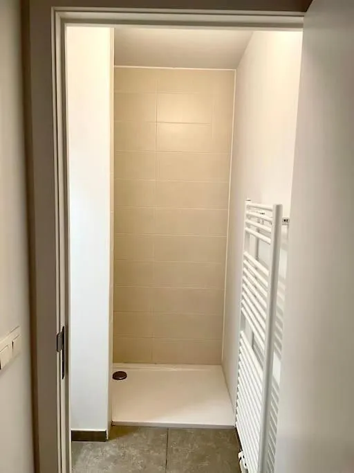 Elegant Canal-View Duplex With Free Parking Brussels Apartment