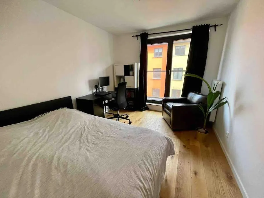 Apartment Elegant Canal-View Duplex With Free Parking Brussels
